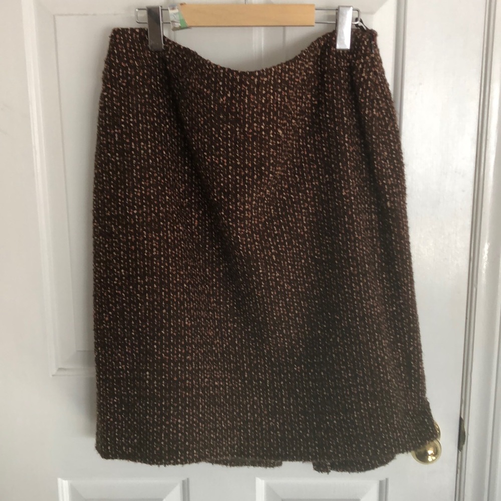 Nubbly vintage-looking pencil skirt
